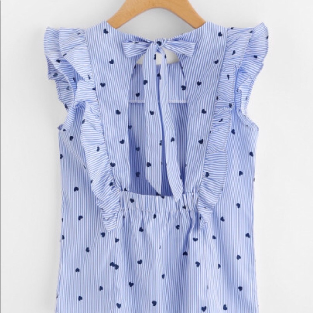 Adorable Brand New Low Back Summer Top